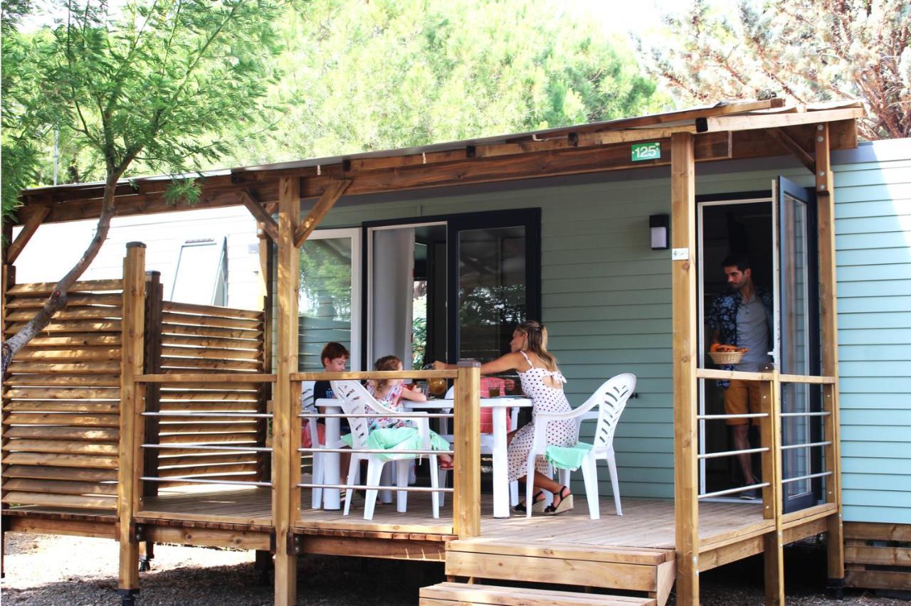 Camping Club L'Air Marin Виас Экстерьер фото